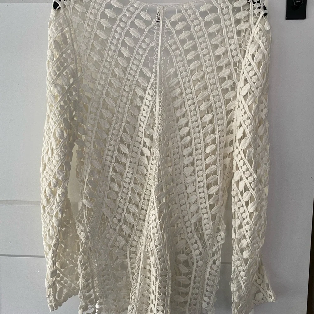 Beautiful 100% Cotton Lace Pattern Top